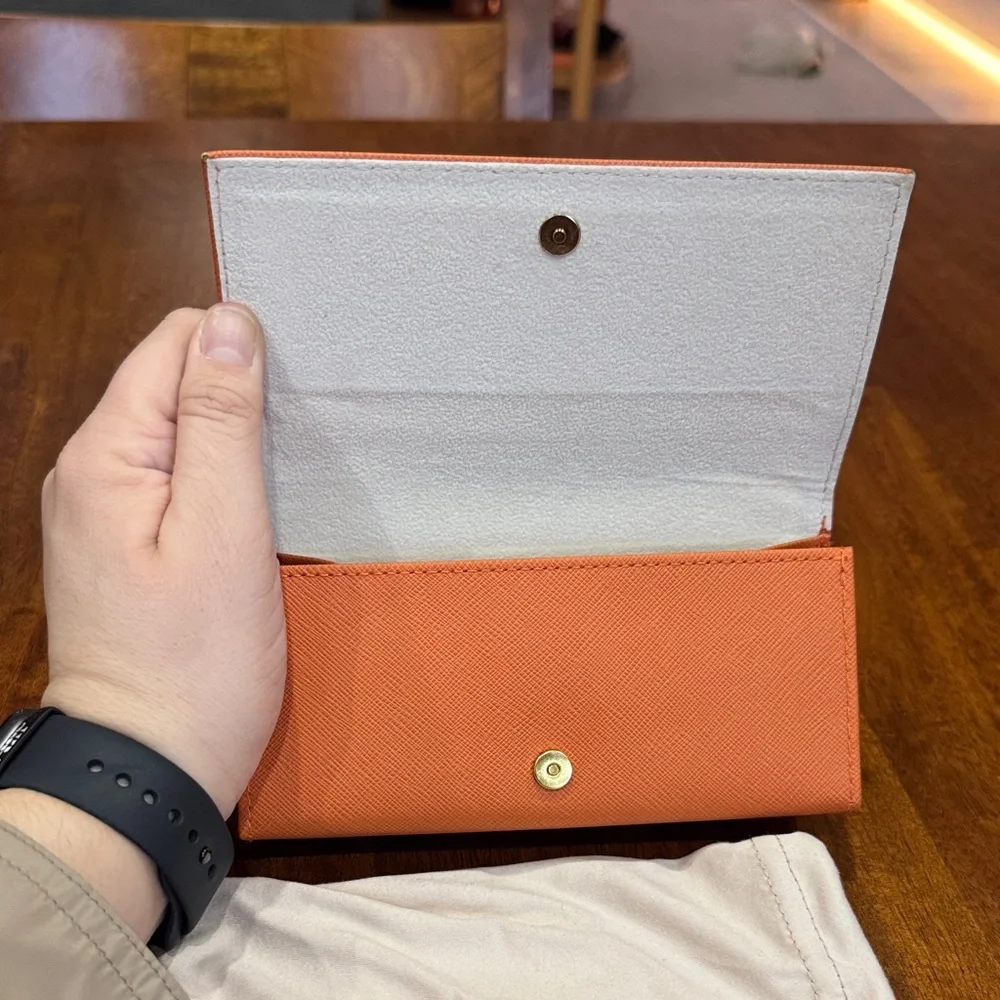 Tory Burch stylish tory